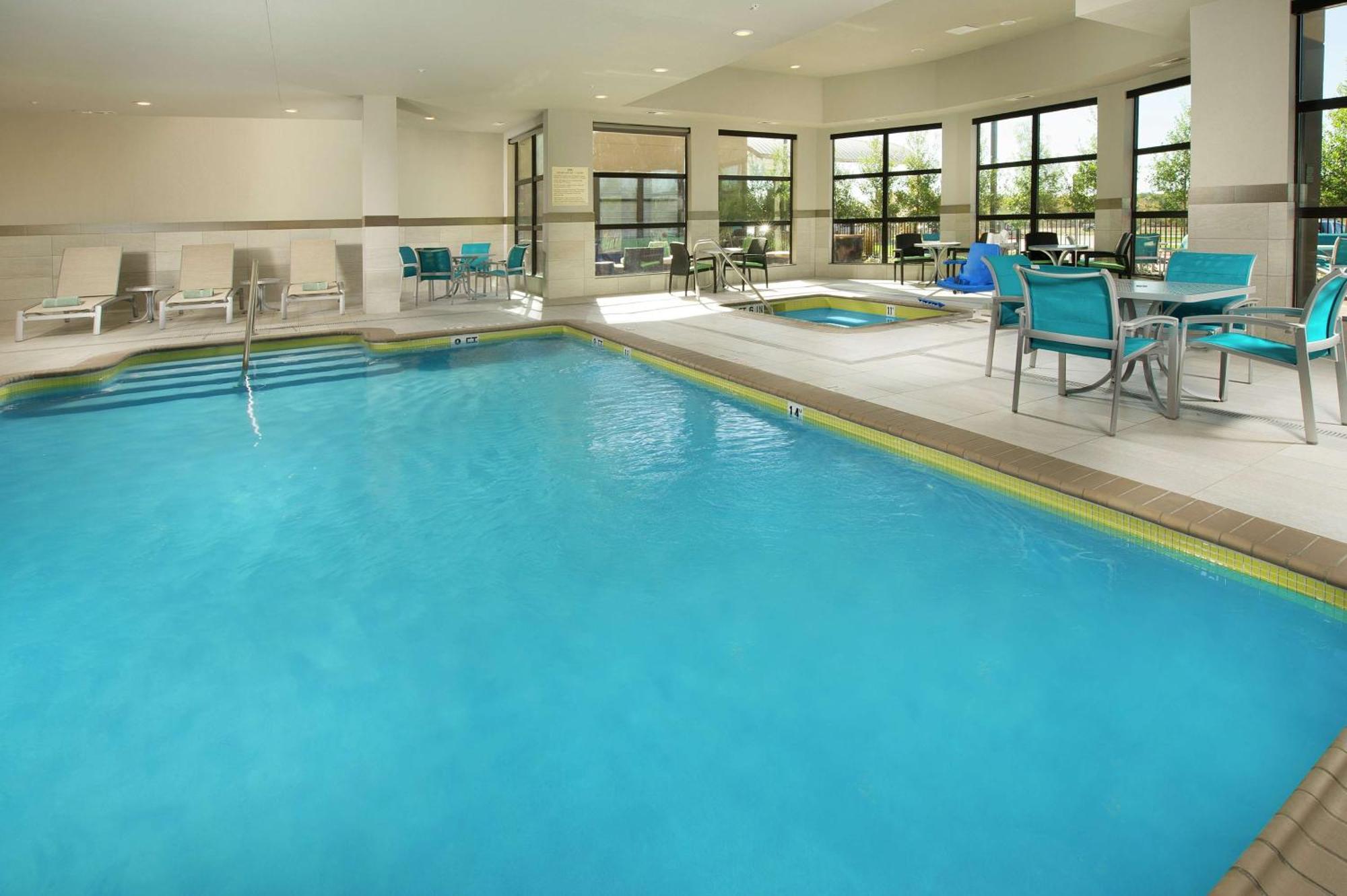 Hilton Garden Inn College Station Exterior photo